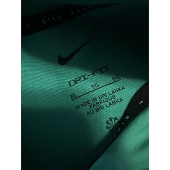 XL Nike Run Division Flash Element 1/2 Zip Running Top Green Mens DD6028-372 - Picture 3 of 8